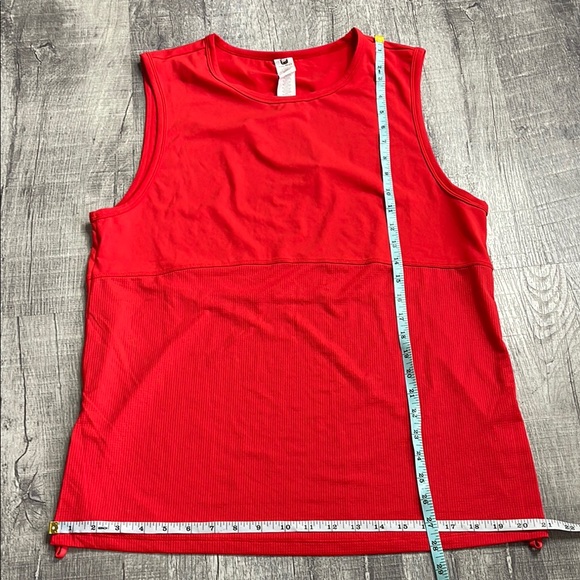 Fabletics Cashel Tank - Picture 4 of 8